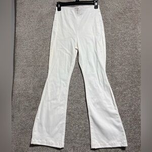 Tinseltown Woman’s White Boot cut Pants Pull On Elastic Waist Size 3